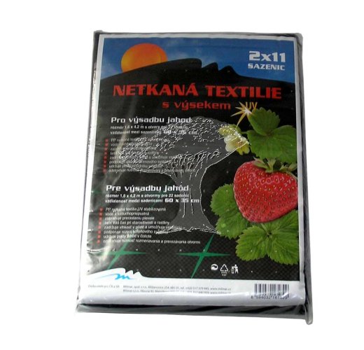 Černá textilie pod jahody s výsekem 1,6 x 4,2 m