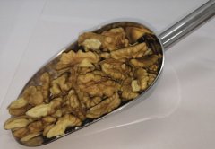 Loupané vlašské ořechy - jádra 1kg